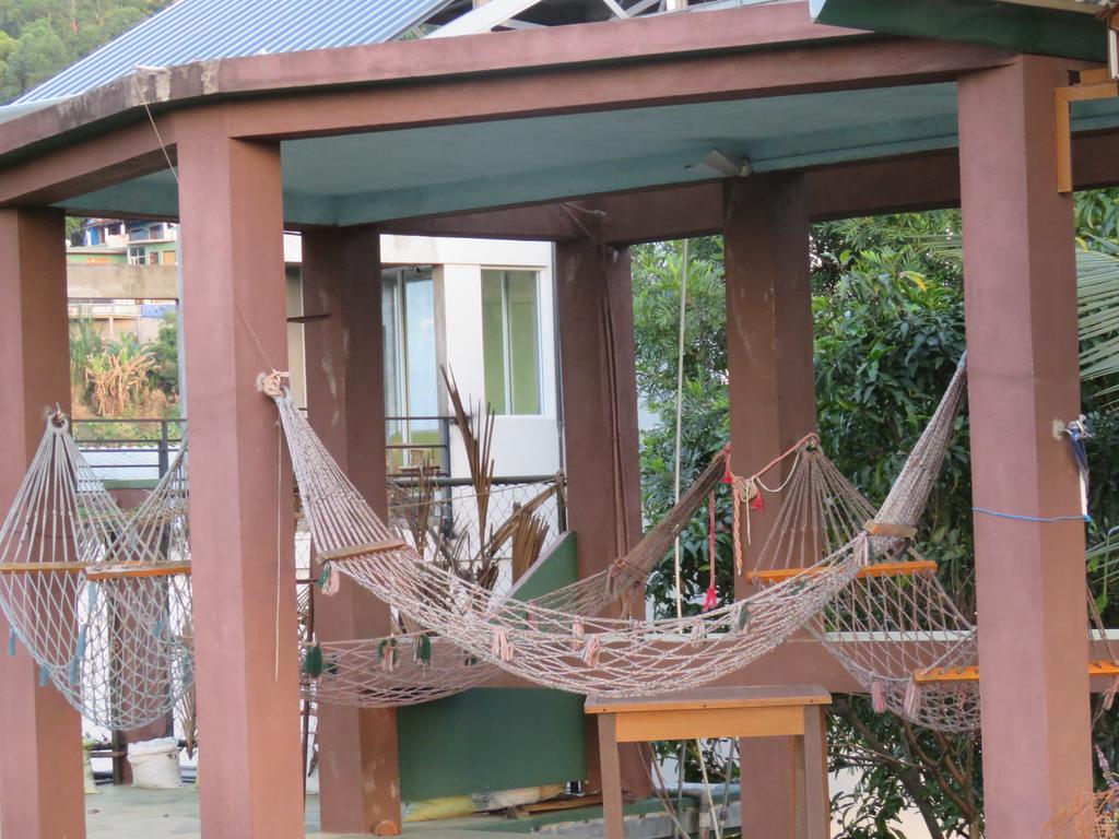אלה Hilltop Guest House מראה חיצוני תמונה